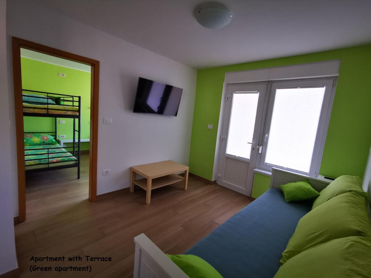 Apartment And Room Anica Tolmin Bagian luar foto