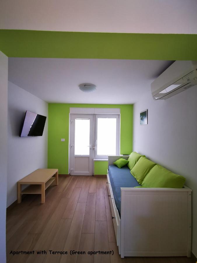 Apartment And Room Anica Tolmin Bagian luar foto